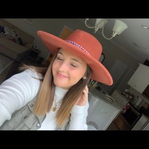 Meet your Posher, Lexy